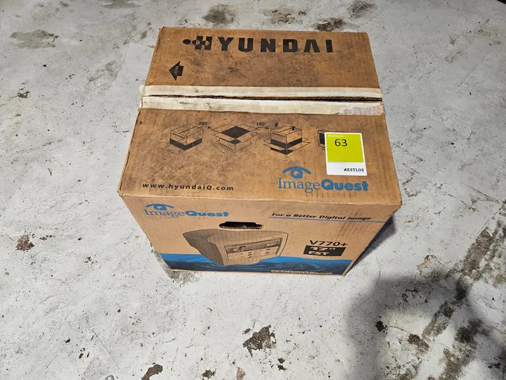 Hyundai 17'' Röhrenmonitor